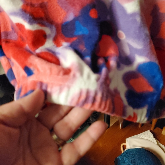 Juicy Couture Terry crop top and ruched short set. - Picture 2 of 5